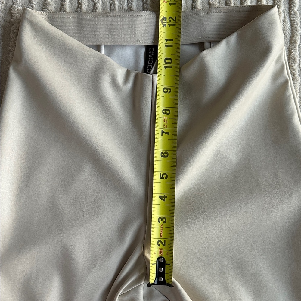 H&M Tiktok Viral Vegan Faux Leather Pull-on Flared Pants in Cream - Size 4 - Picture 9 of 16